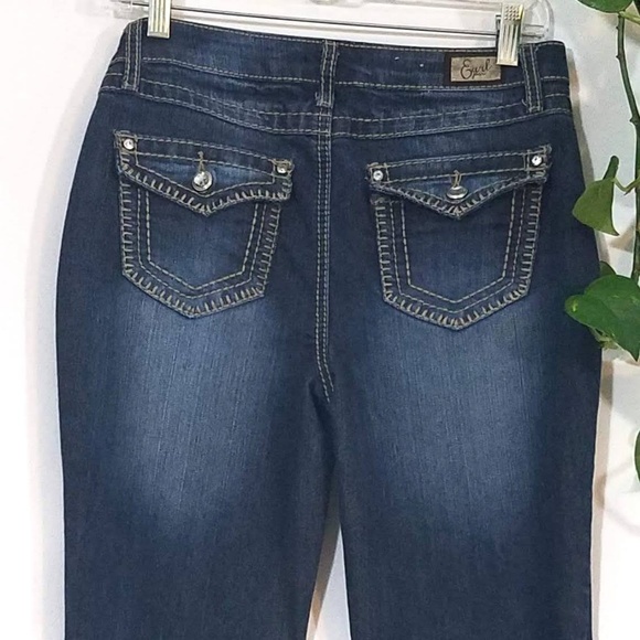 **SOLD** Earl High Waist Straight Jeans - Picture 7 of 7